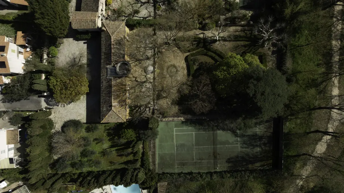 Photo 3 - Propriété d’exception à Aix-en-Provence avec jardin à la française et terrain de tennis