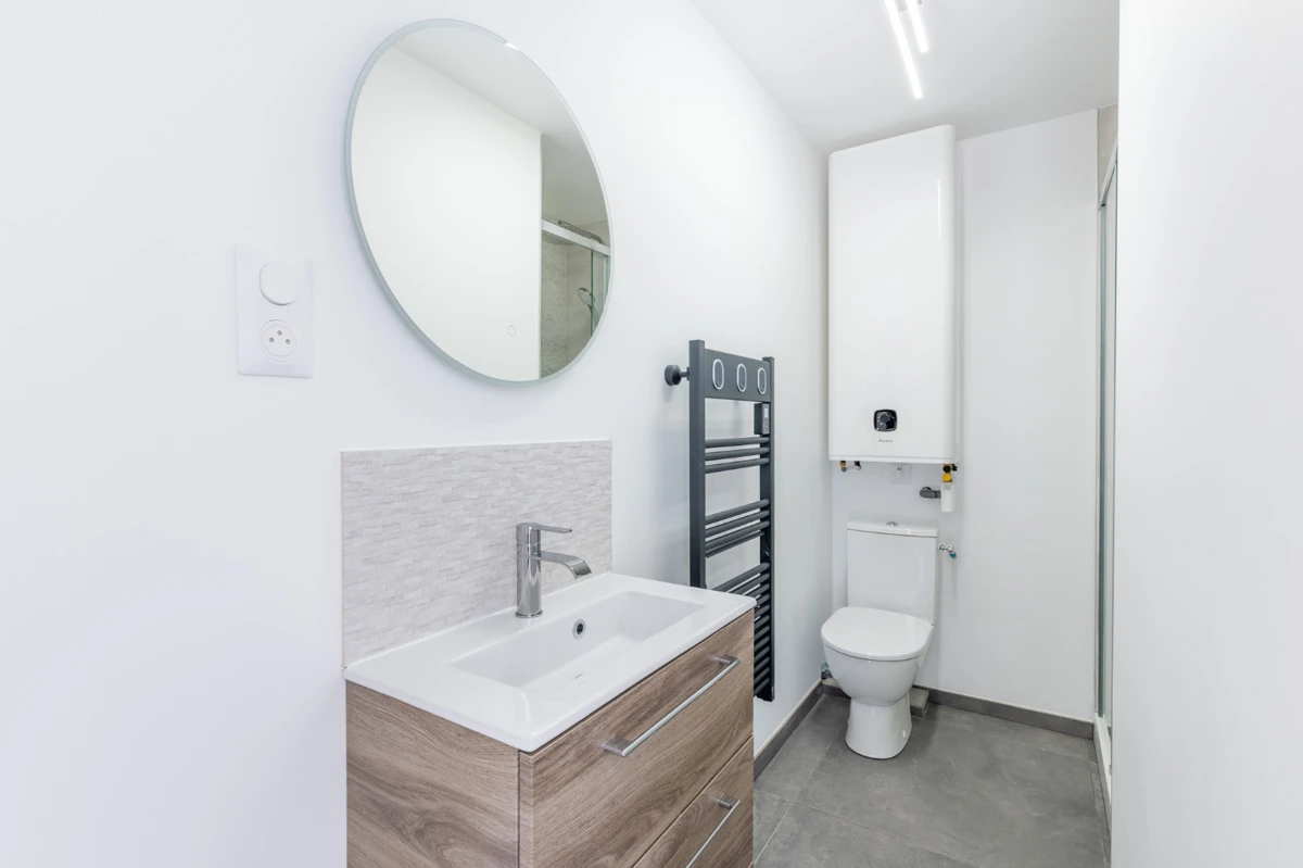 Photo 5 - Local Professionnel 2 pièces