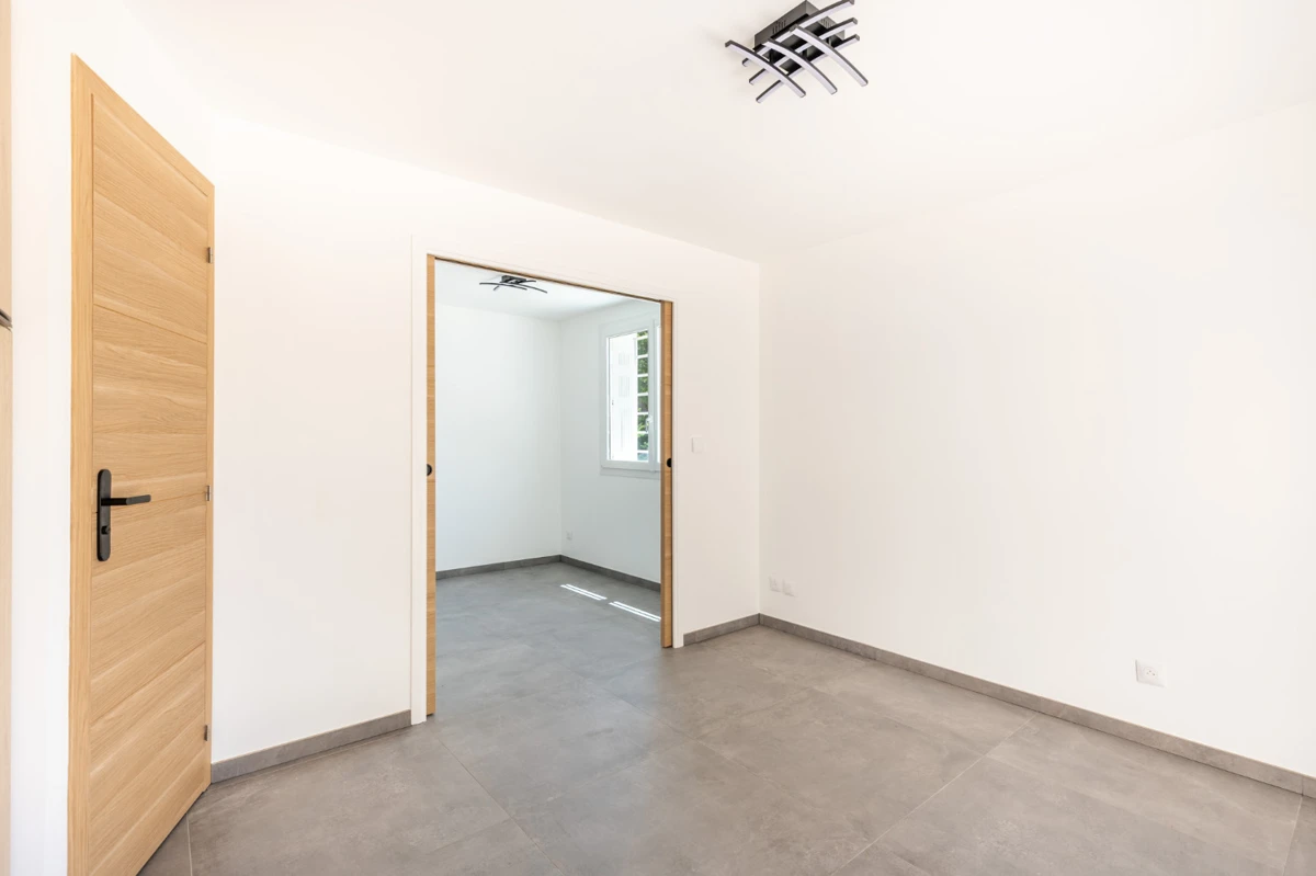 Photo 1 - Local Professionnel 2 pièces