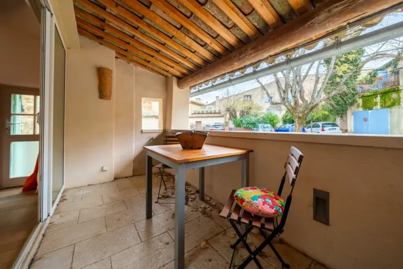 Bastide familiale avec dépendances et grand terrain à pied de La Tour d'Aigues — 11