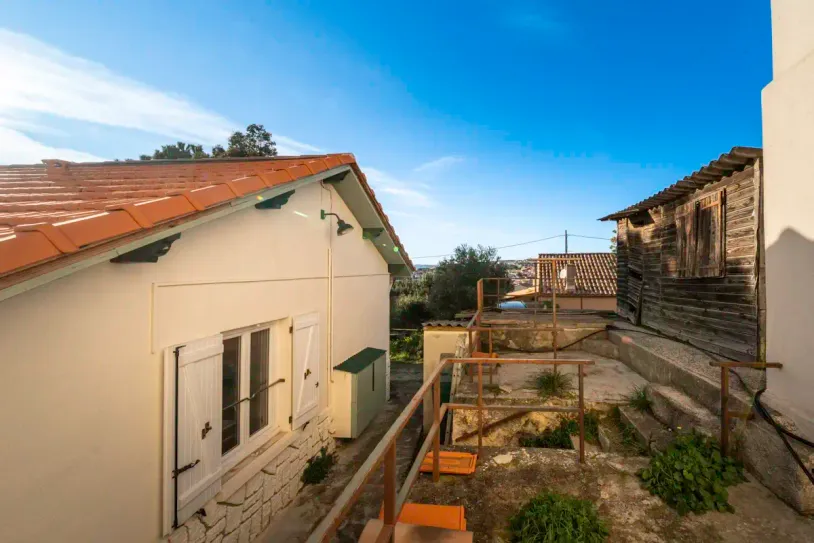Maison centre ville - Au calme, jardin et garage - 13 330 PELISSANNE — 26
