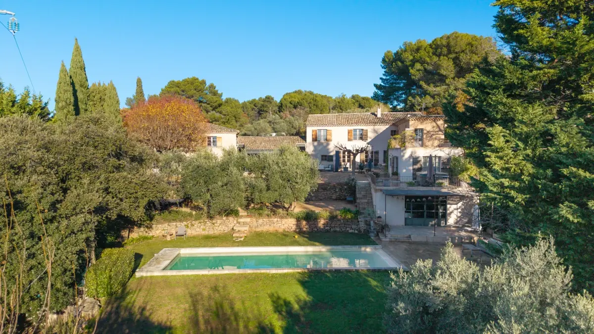 Photo 1 - Propriété d’exception, ancien corps de chasse, les Pinchinats, Aix-en-Provence