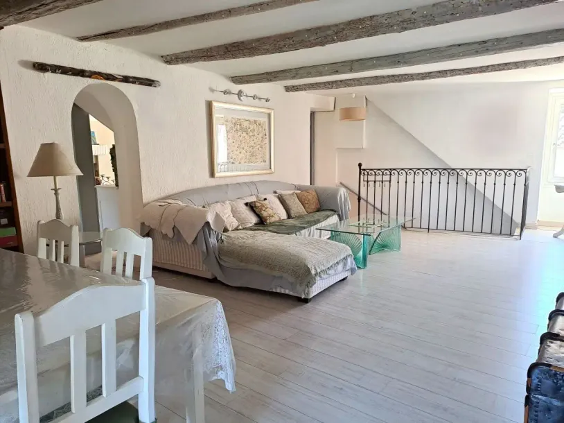 Maison centre ville - Au calme, jardin et garage - 13 330 PELISSANNE — 29