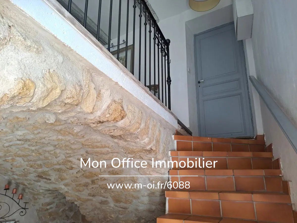 Maison centre ville - Au calme, jardin et garage - 13 330 PELISSANNE — 10
