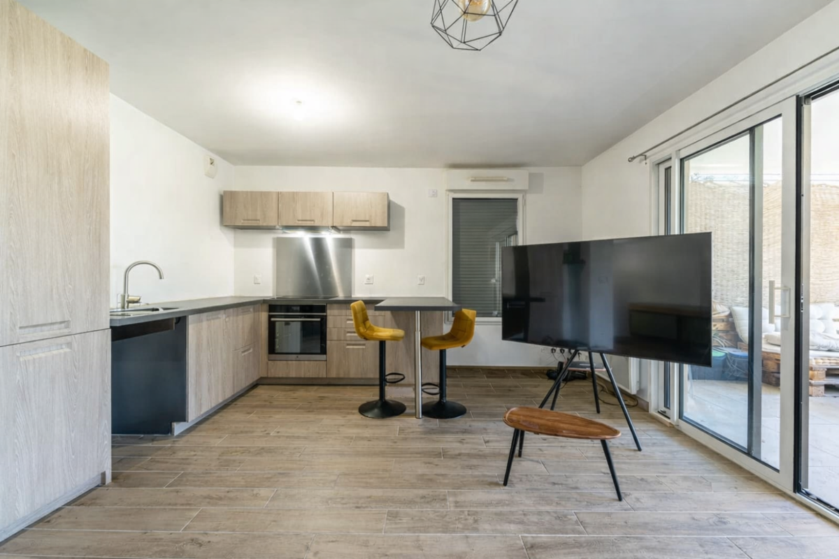 Photo 2 - Appartement - 1 pièce - 37m2 - Terrasse - Jardin - Garage - Luynes - 13080