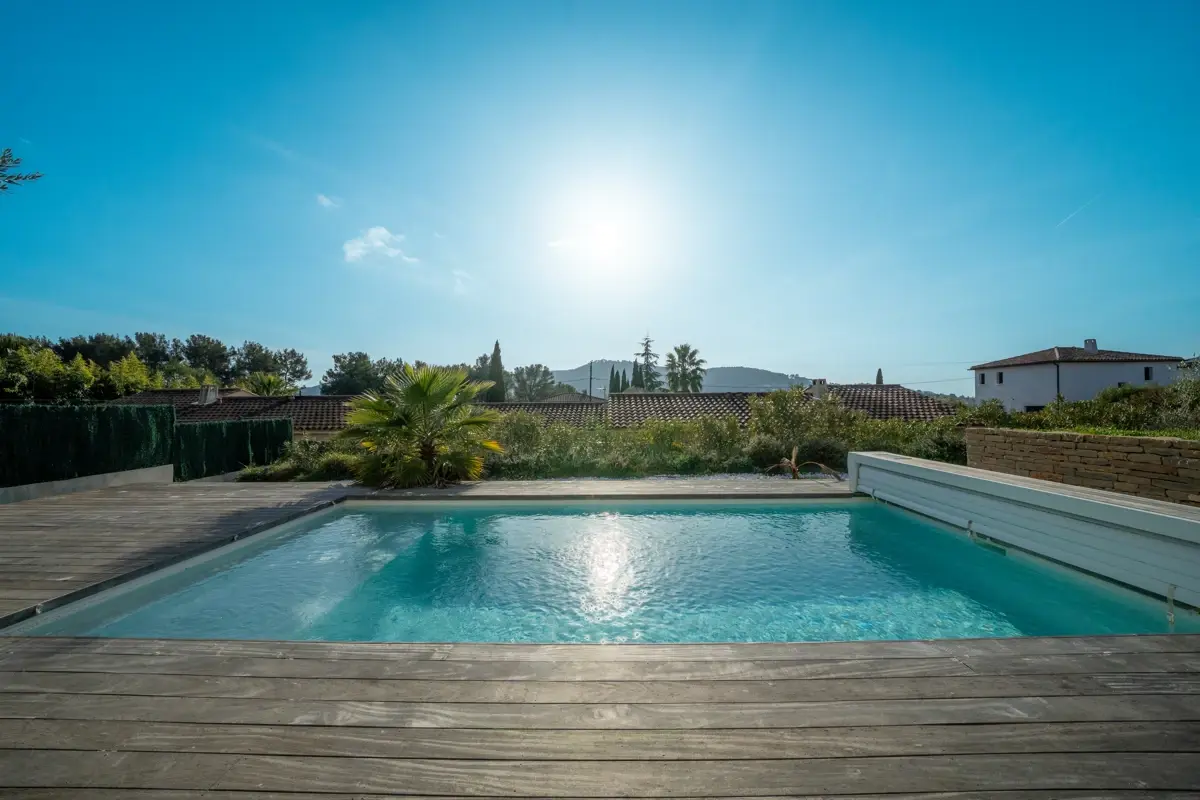 Photo 1 - En exclusivité: Villa moderne très lumineuse avec une vue dégagée au calme