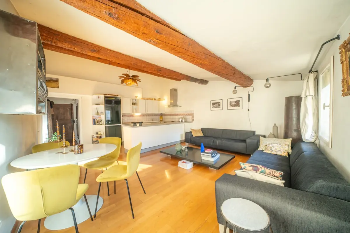 Photo 3 - Appartement 3 pièces centre ville historique, au calme 