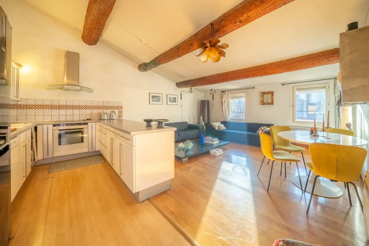 Photo 1 - Appartement 3 pièces centre ville historique, au calme 