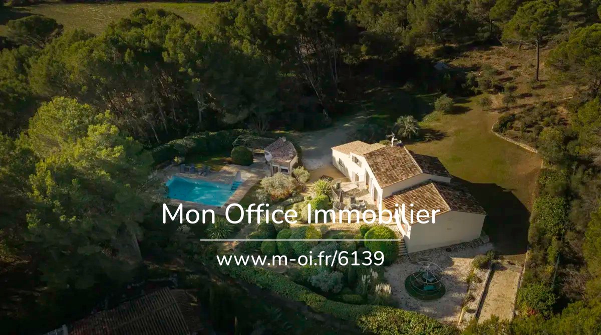 Maison traditionnelle avec piscine sur terrain paysager de 5 129 m² – Lambesc — 4