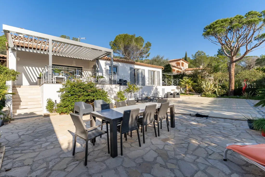 Photo 2 - Sous compromis! Maison 6 pièces à Saint-Raphaël 
