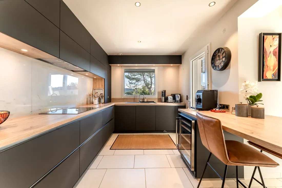 Photo 3 - Sous compromis! Maison 6 pièces à Saint-Raphaël 