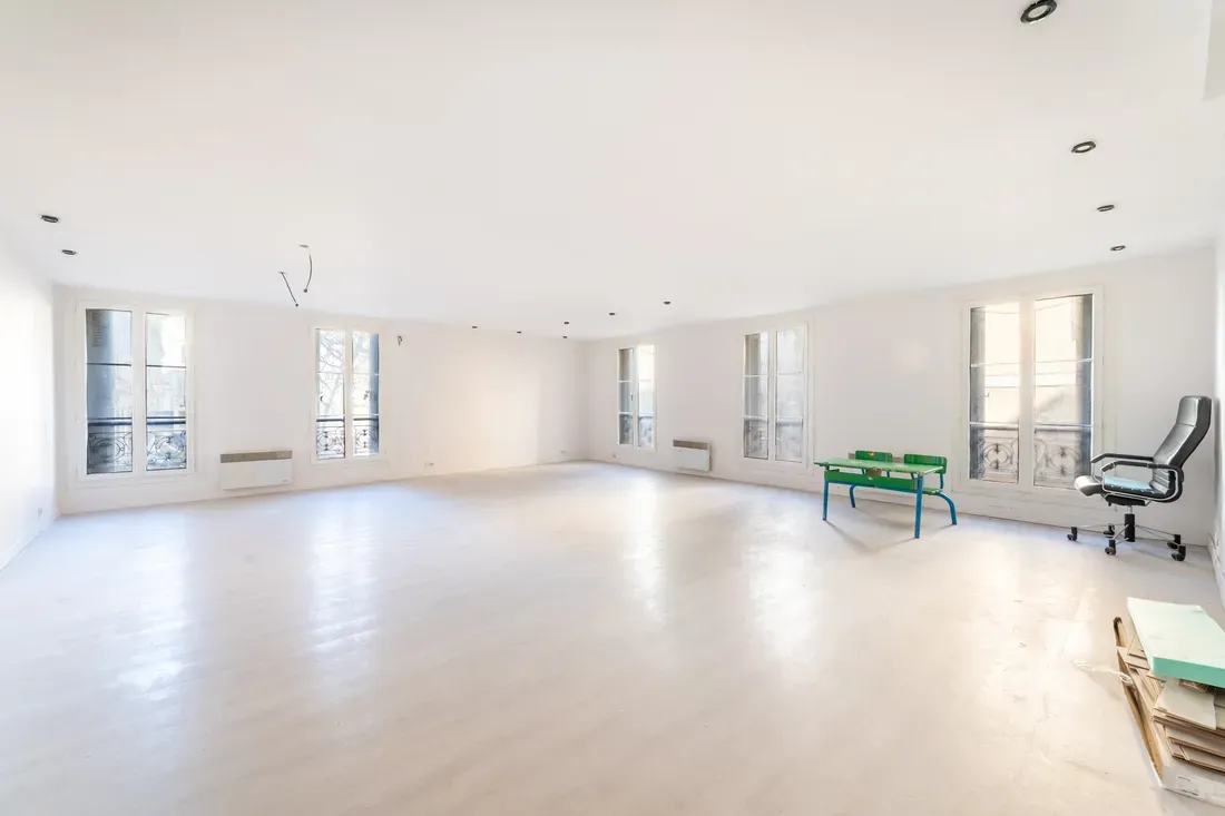 Photo 1 - Appartement 2 pièce(s) à Marseille 1er Arrondissement (13001)