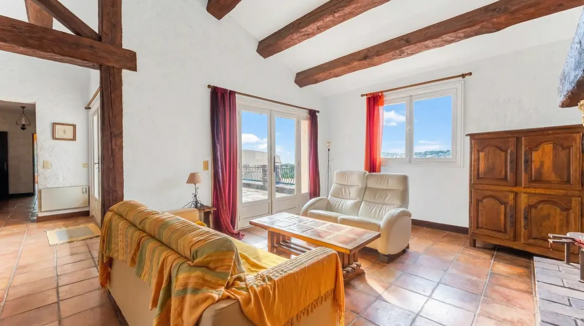 Photo 3 - Villa vue mer à fort potentiel – Exposition Sud-Ouest – Plages à pied à Cavalaire-sur-Mer