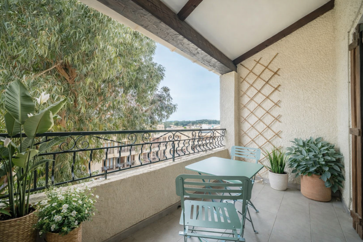 Photo 1 - Appartement T3 avec salon cathédrale et accès plage rapide