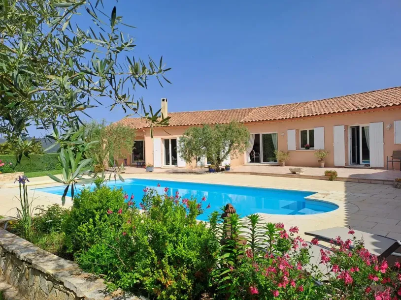 Maison principale et maison d'amis au calme à 20 minutes d'Aix en Provence — 8