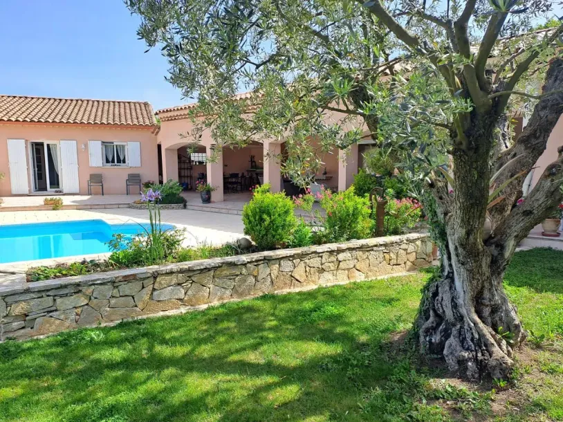 Maison principale et maison d'amis au calme à 20 minutes d'Aix en Provence — 5