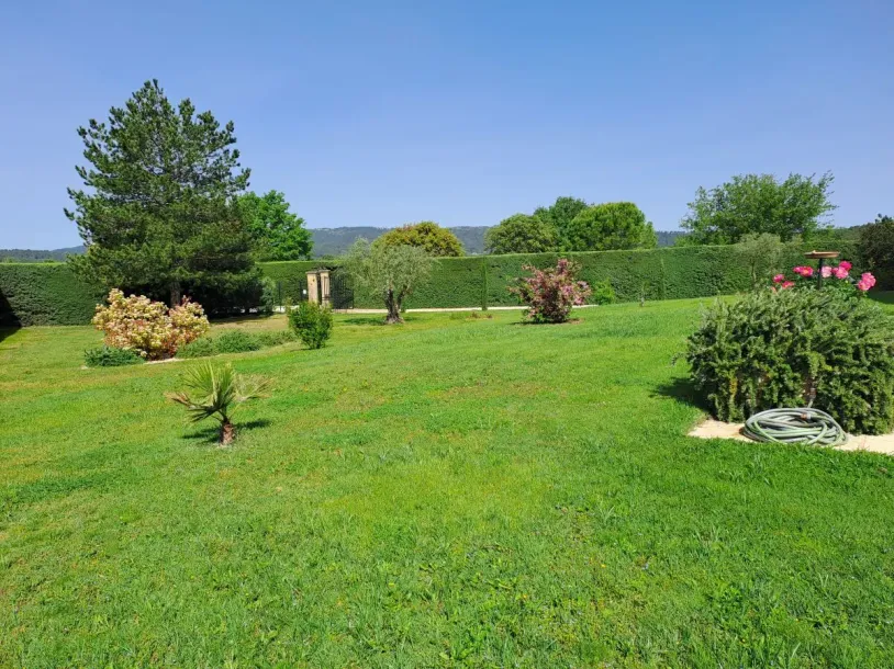 Maison principale et maison d'amis au calme à 20 minutes d'Aix en Provence — 26