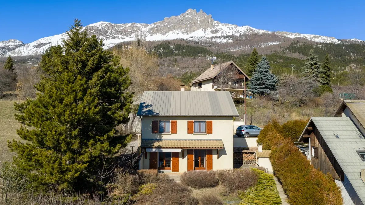 Photo 2 - Maison T4 avec garage - 1634 m² de terrain - vue imprenable sur le Lac