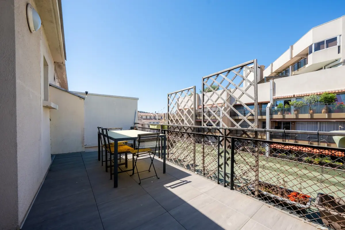 Photo 1 - Appartement 2 pièces - toit terrasse