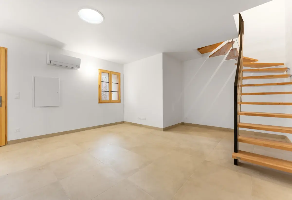 Photo 2 - Maison T4 rénovée - 81 m²- centre ville de Chorges.