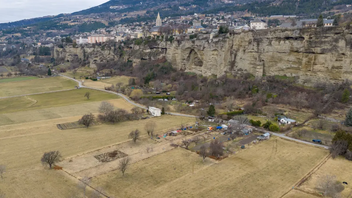 Photo 2 - Jardin de 1350m², non constructible sous le roc 