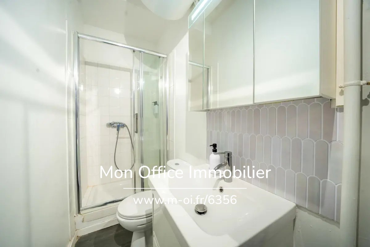 Appartement 4 pièces dernier étage Saint Jérome — 28