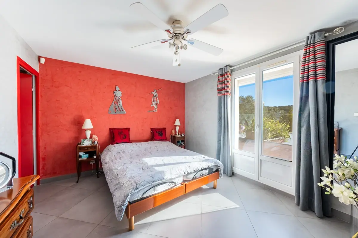 Photo 5 - Maison 5 pièces avec piscine