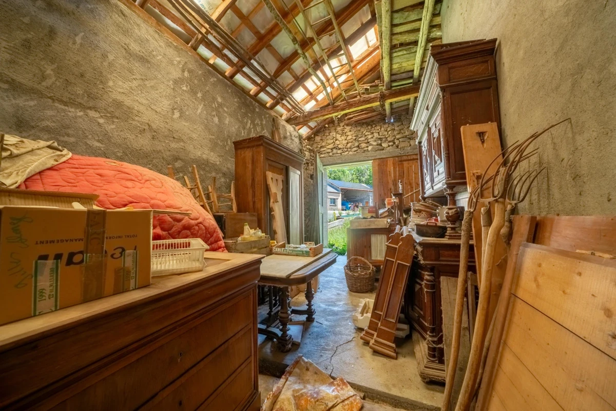 Photo 4 - Bâtisse à rénover 150m² - orientée sud- vue Lac