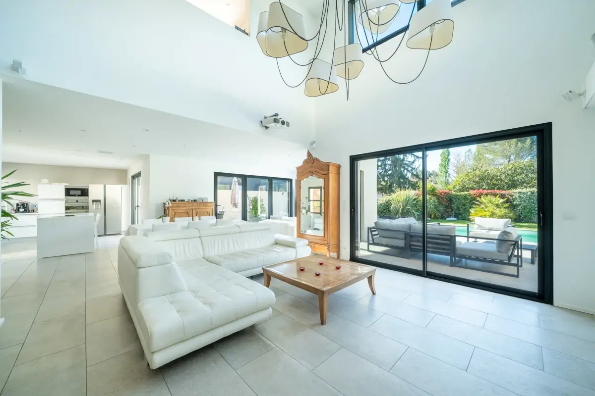 Photo 4 - Villa contemporaine à Saint-Cannat - 4 pièces - piscine - garage