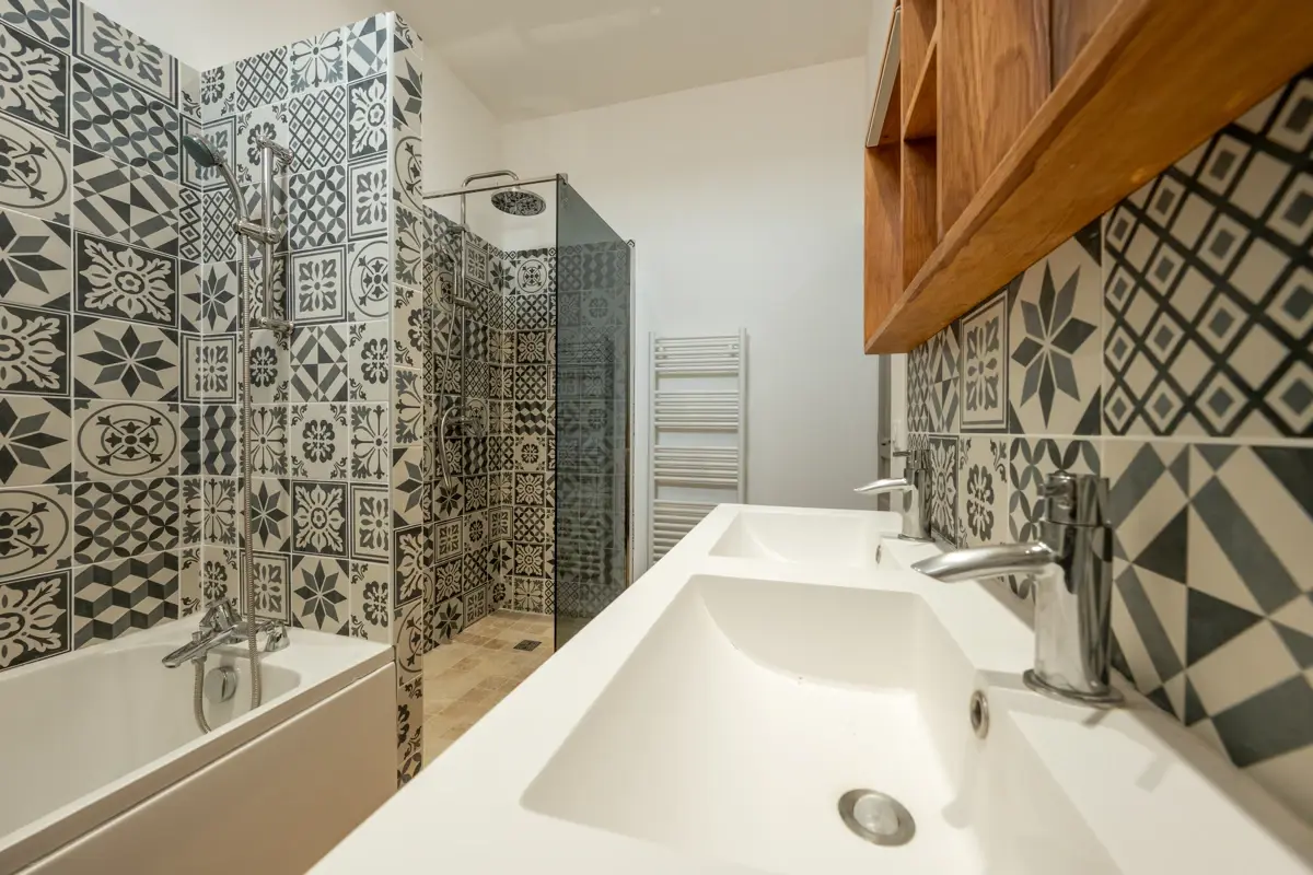 Photo 5 - Maison de ville rénovée 98 m² – 3 chambres avec balcons – Centre de Pertuis