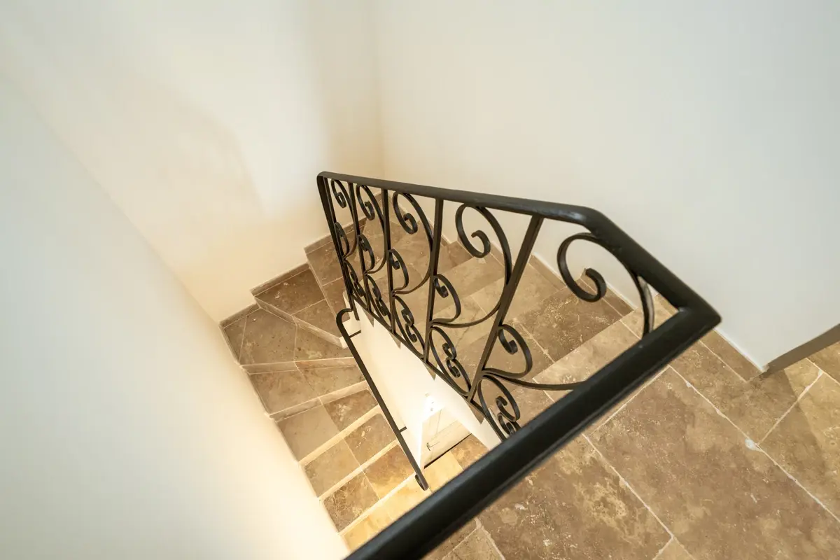 Photo 4 - Maison de ville rénovée 98 m² – 3 chambres avec balcons – Centre de Pertuis