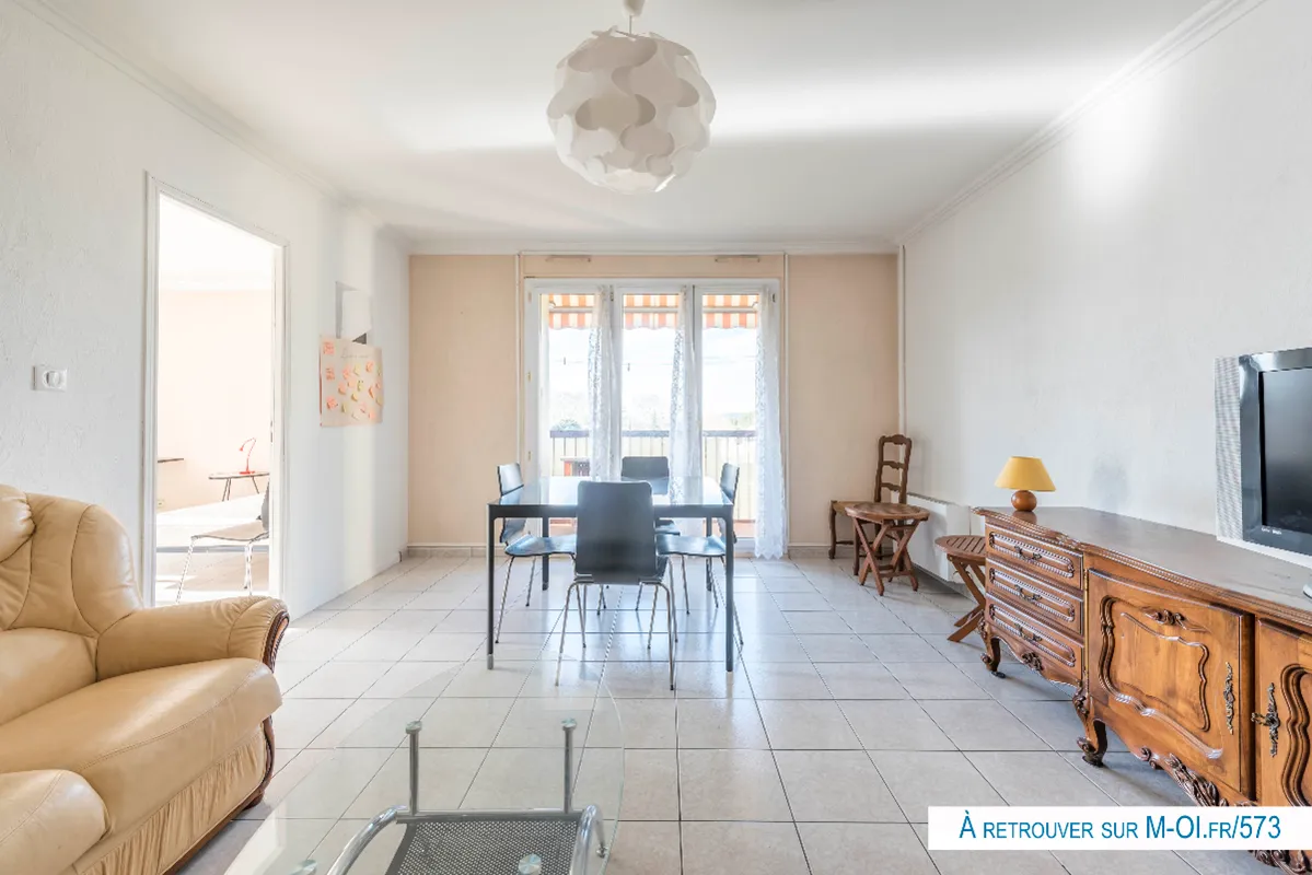 Photo 3 - Exclusivité - 13100 - Aix-en-Provence - Sud - Appartement - T4 - 84m2 - Balcon - Ascenseur - Cave - Box