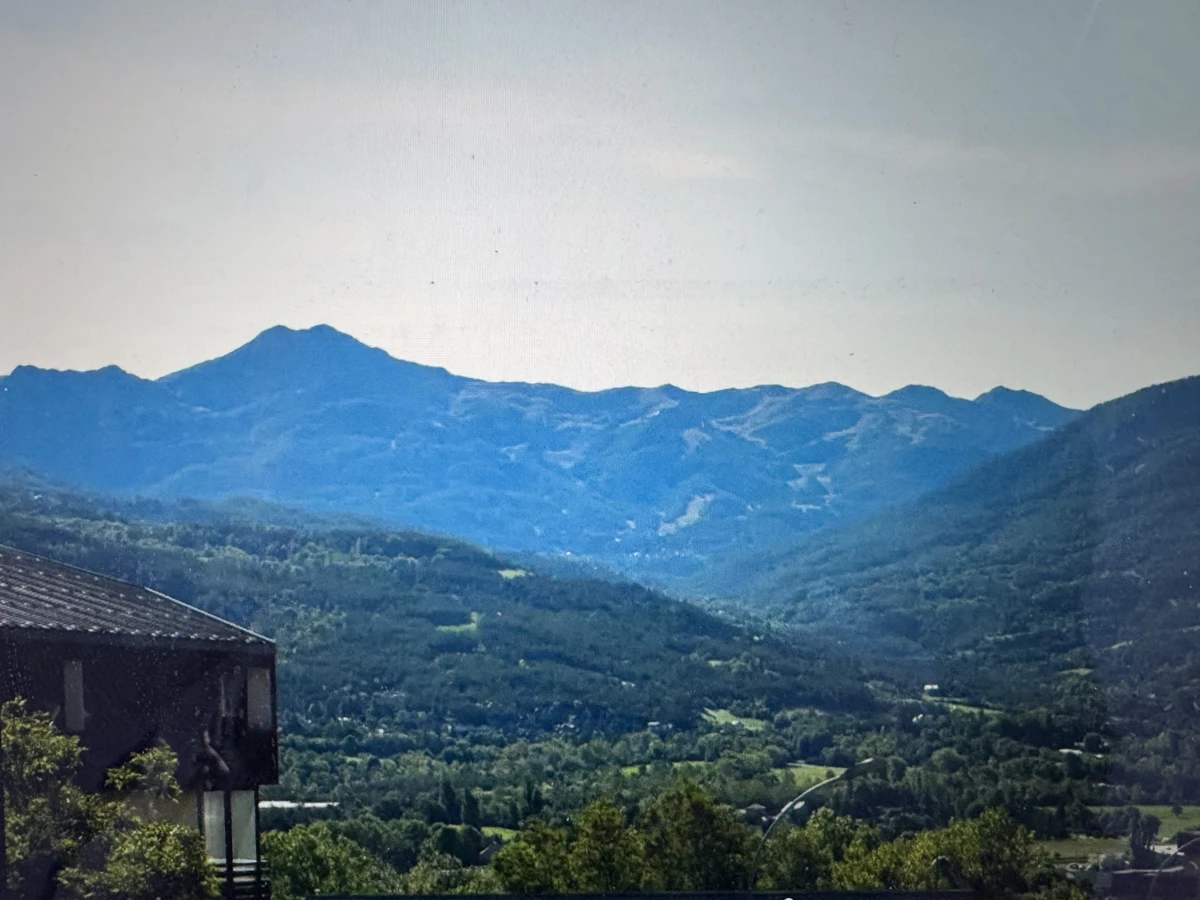 Photo 1 - Garage de 17,5m² - Plan d'eau d'Embrun.