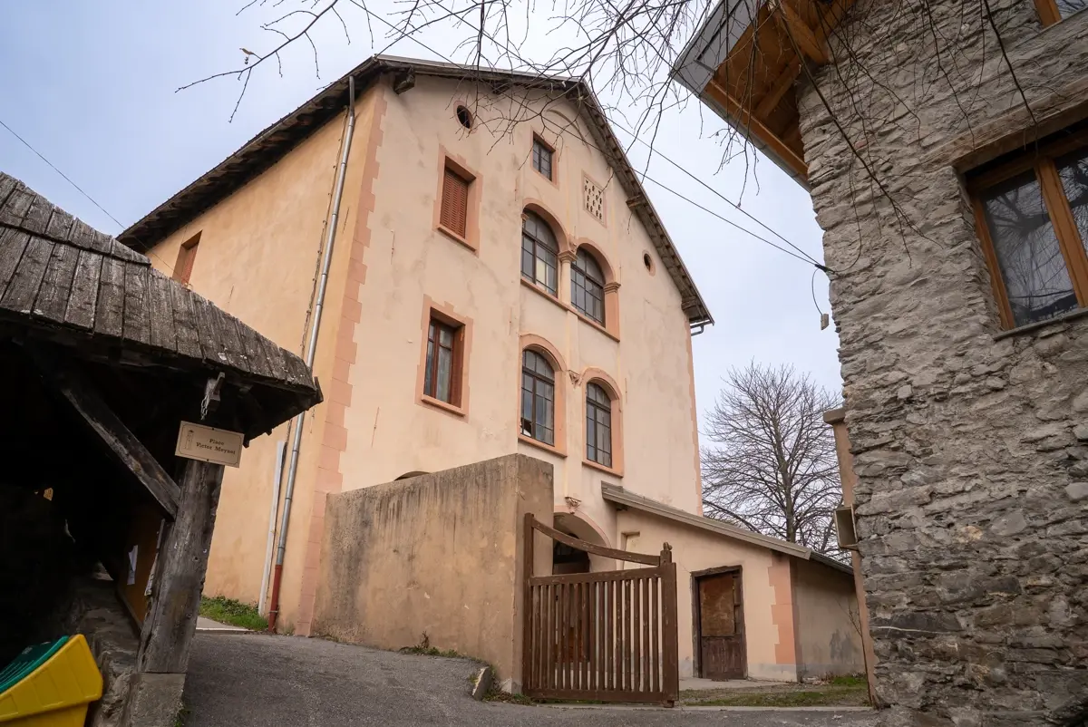 Photo 3 - Bâtisse à rénover - 600 m²- Terrain 3200 m².