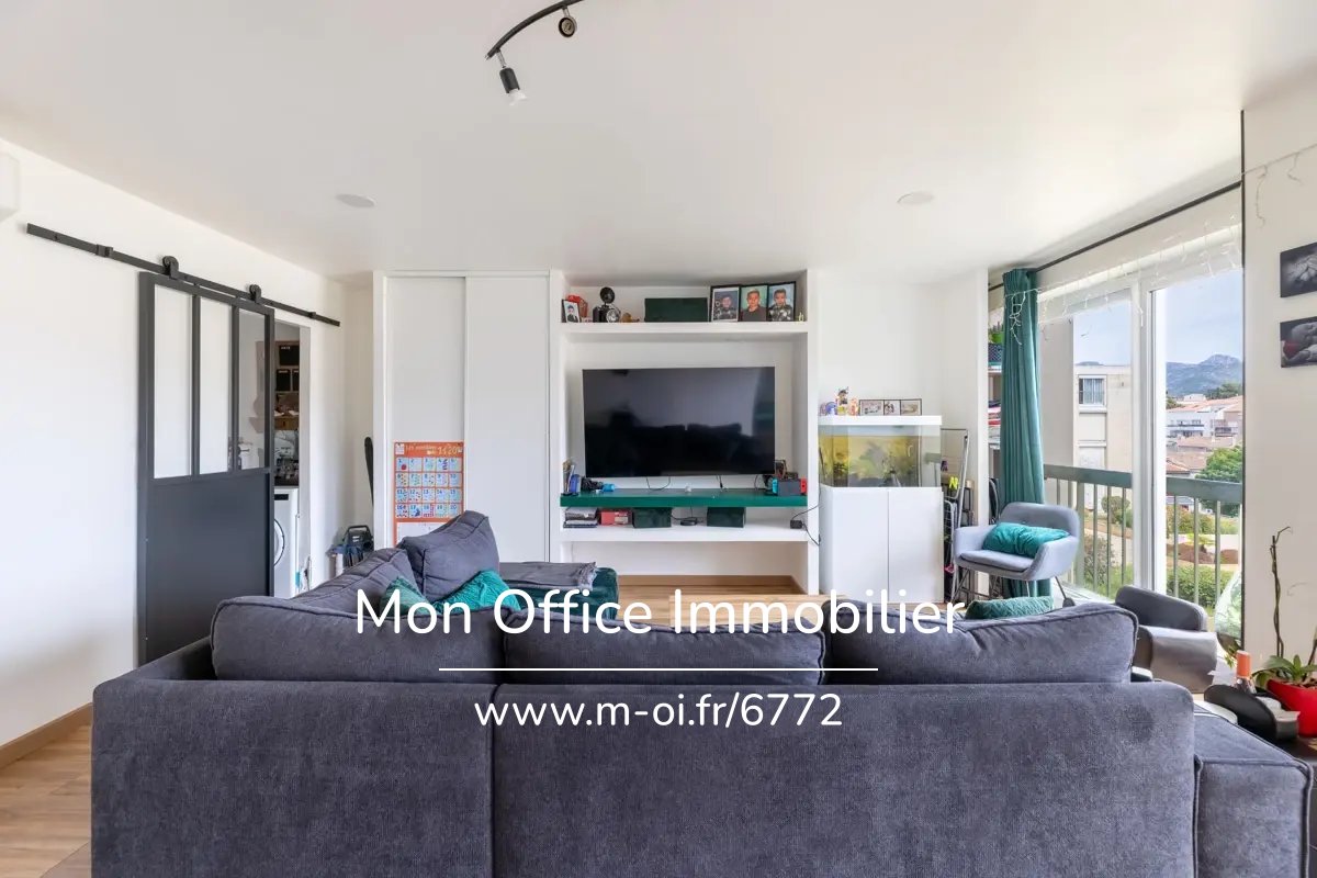 Maison 11 pièces de 350m2 sur 3000m2 de terrain à Mimet — 17