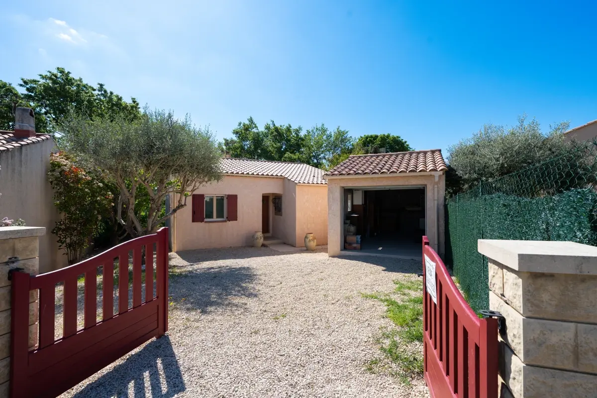 Photo 1 - Maison 4 pièces avec jardin et terrasse - Pertuis 