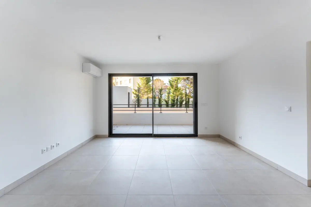 Photo 2 - Appartement neuf  et lumineux, 2 pièces, Terrasse + Parking privatif