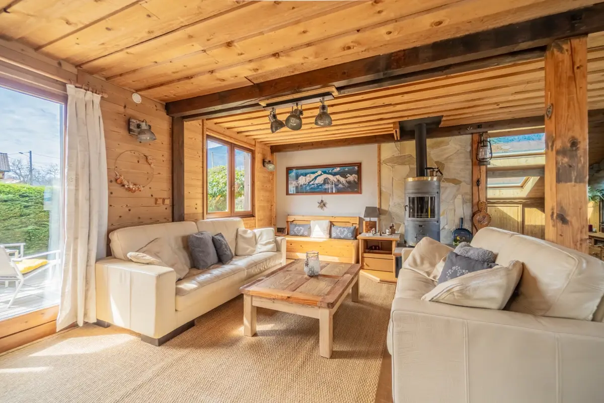 Photo 3 - Chalet 7 pièces - Piscine - Cabanon de rangement - Aire de jeux - Carport - Saint-Eustache (74410)