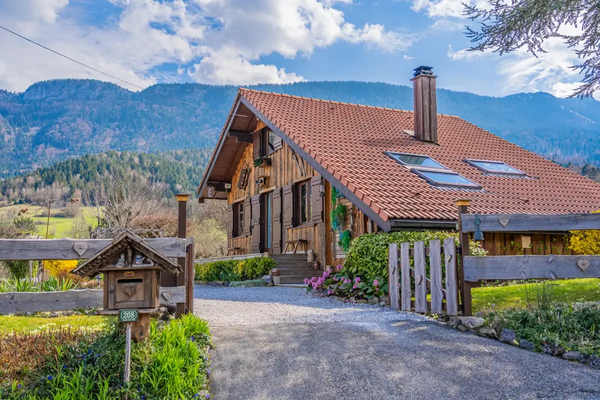 Photo 4 - Chalet 7 pièces - Piscine - Cabanon de rangement - Aire de jeux - Carport - Saint-Eustache (74410)