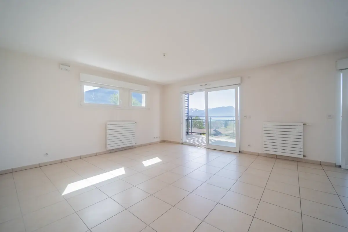 Photo 4 - Appartement 3 pièces - vue lac d'Annecy - balcon 