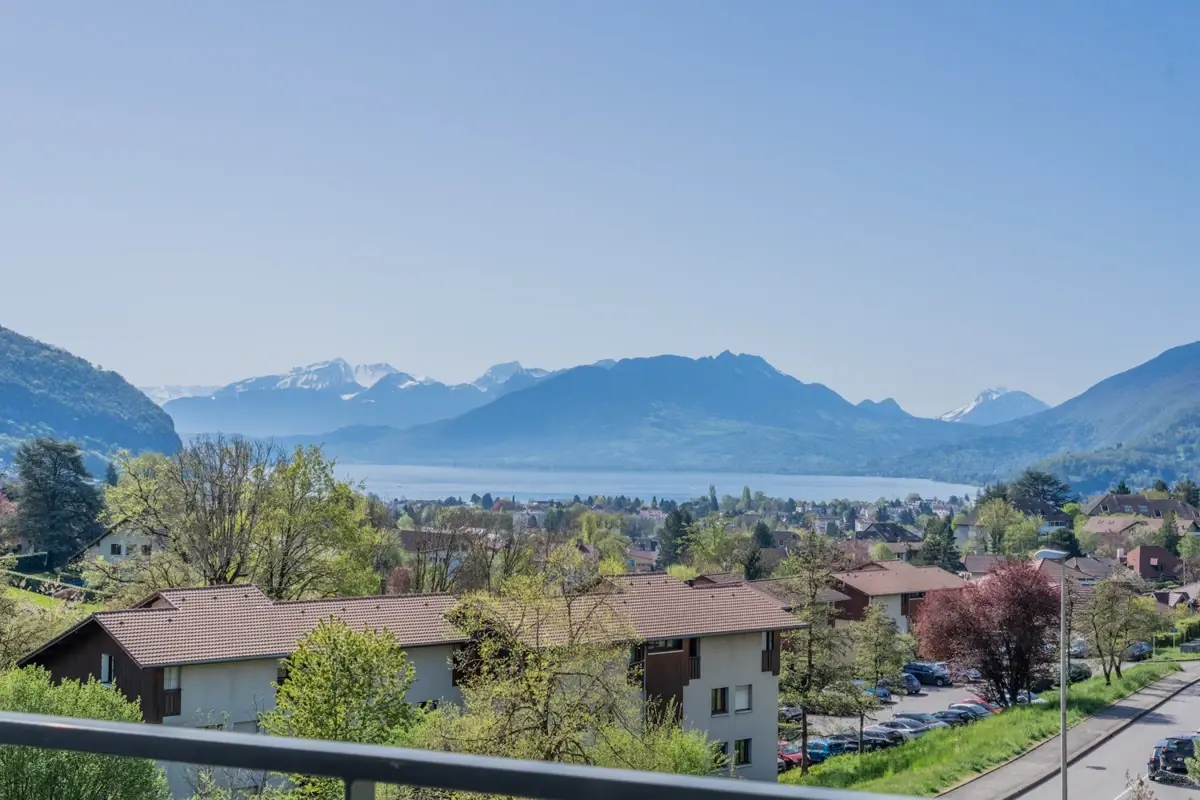 Photo 1 - Appartement 3 pièces - vue lac d'Annecy - balcon 
