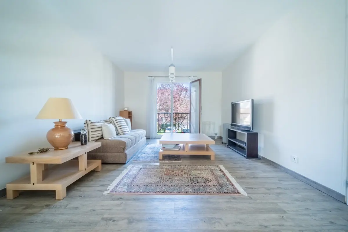 Photo 1 - Appartement 3 pièces - balcon -cave 