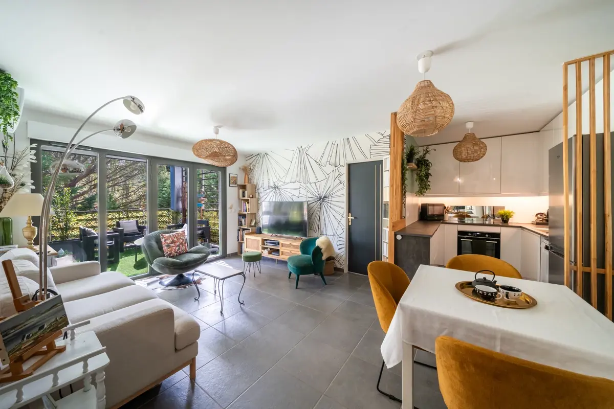 Photo 3 - Appartement 4 pièces terrasse garage parking 