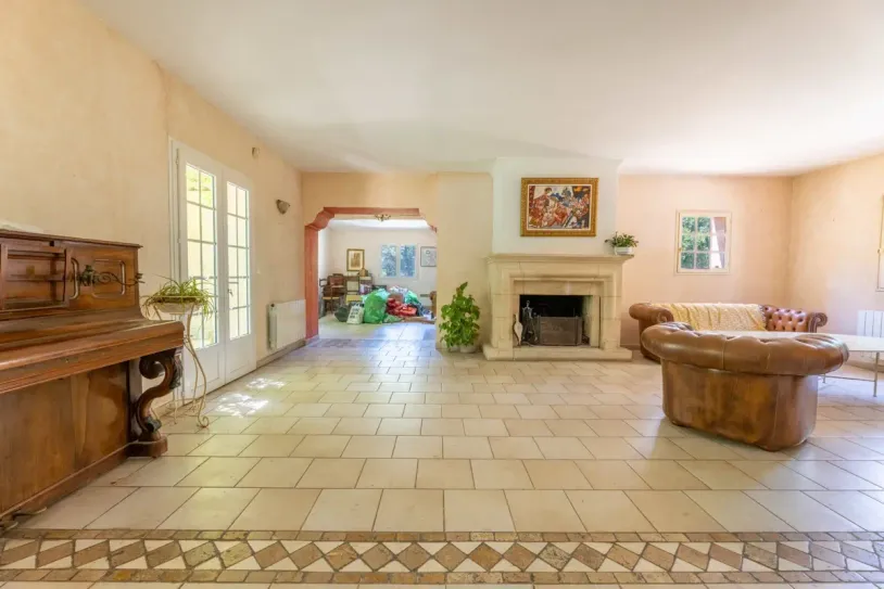 Maison familiale à rafraichir - Piscine - Venelles — 20