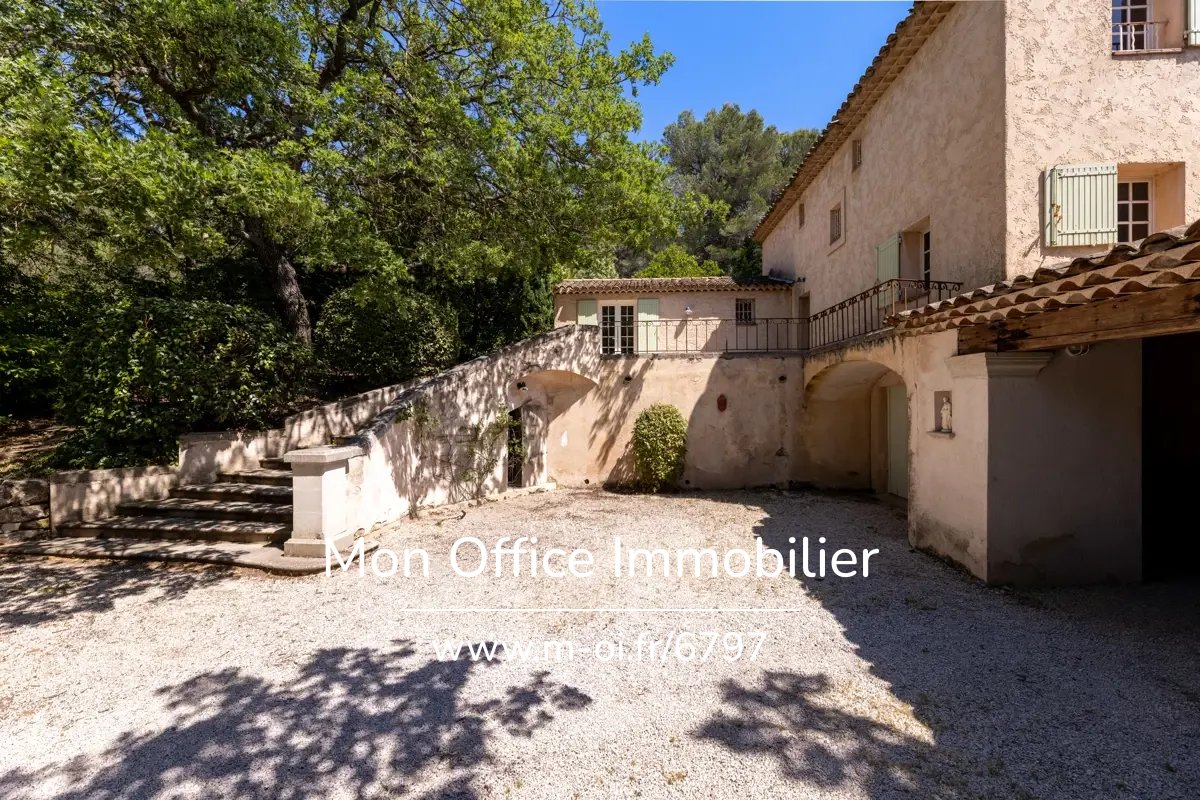 Maison familiale à rafraichir - Piscine - Venelles — 19