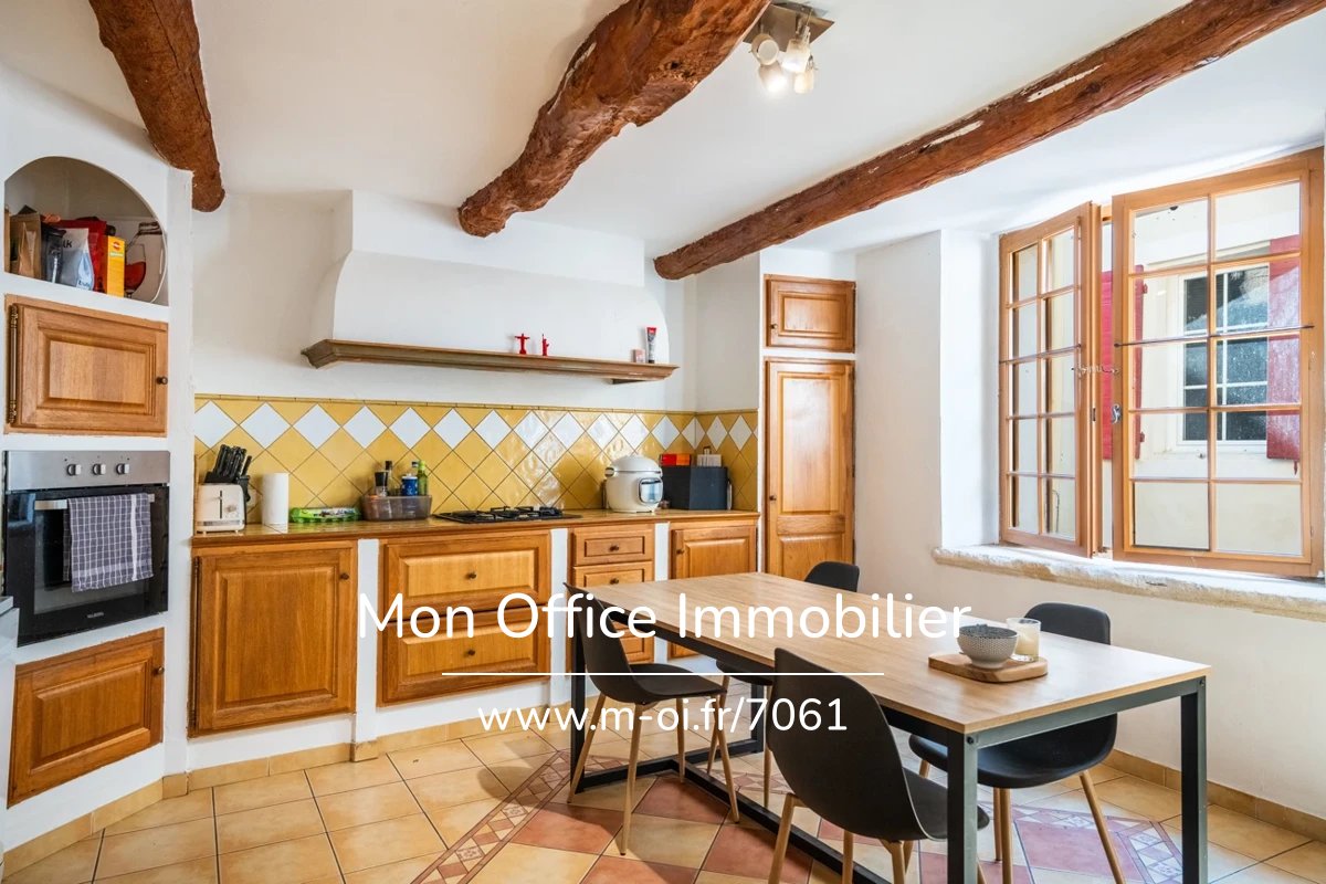 Maison de village de charme de 110 m2 – Centre historique de Lambesc – Espace indépendant — 27