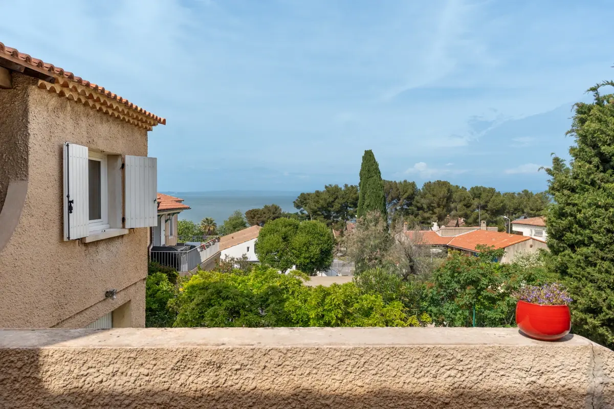 Photo 3 - Maison 5 pieces avec un grand garage