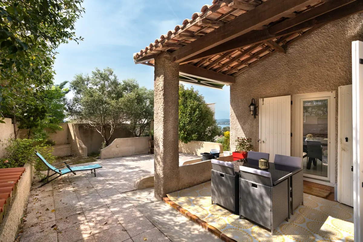 Photo 2 - Maison 5 pieces avec un grand garage