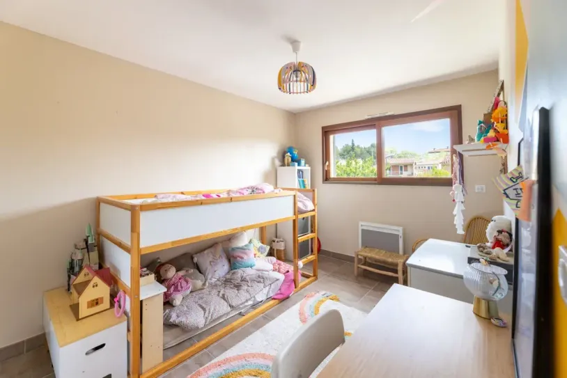 Maison 6 pièces de 143 m² à Éguilles — 26