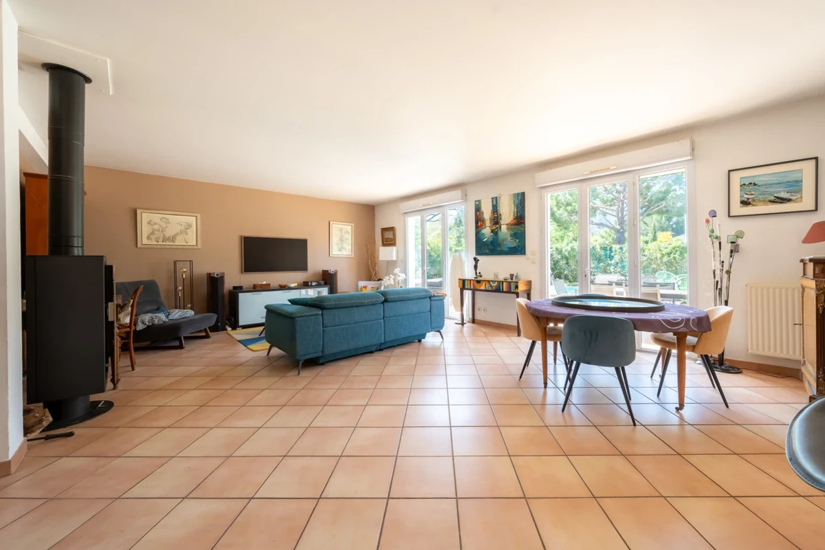 Photo 5 - Maison 4 chambres - piscine, sous sol, garage